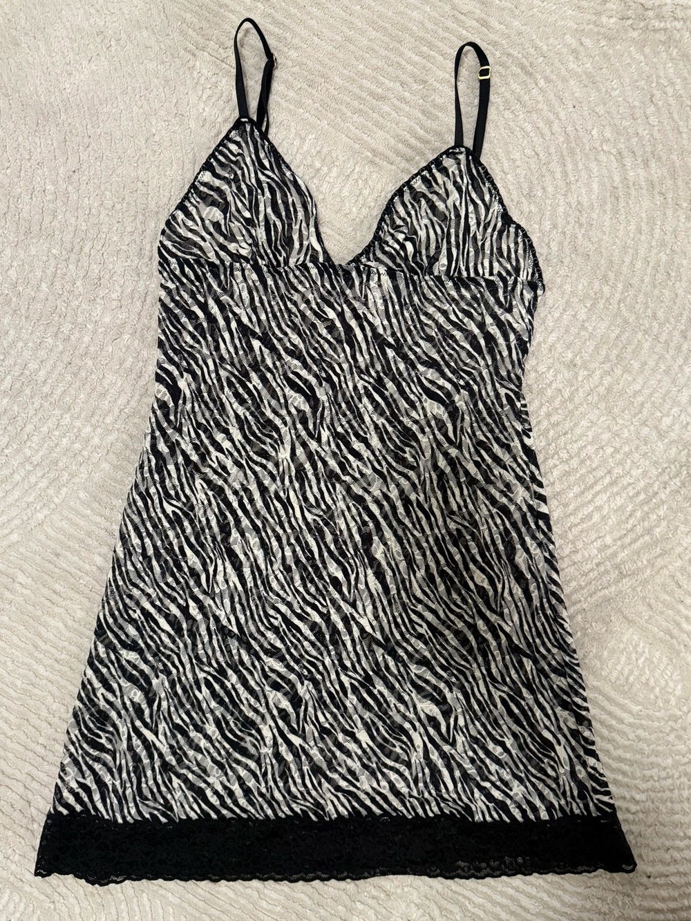 Victoria’s Secret Vintage Y2K Zebra Print Slip Chemise - Size Medium
